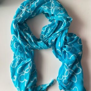Disney Parks Mickey Mouse scarf